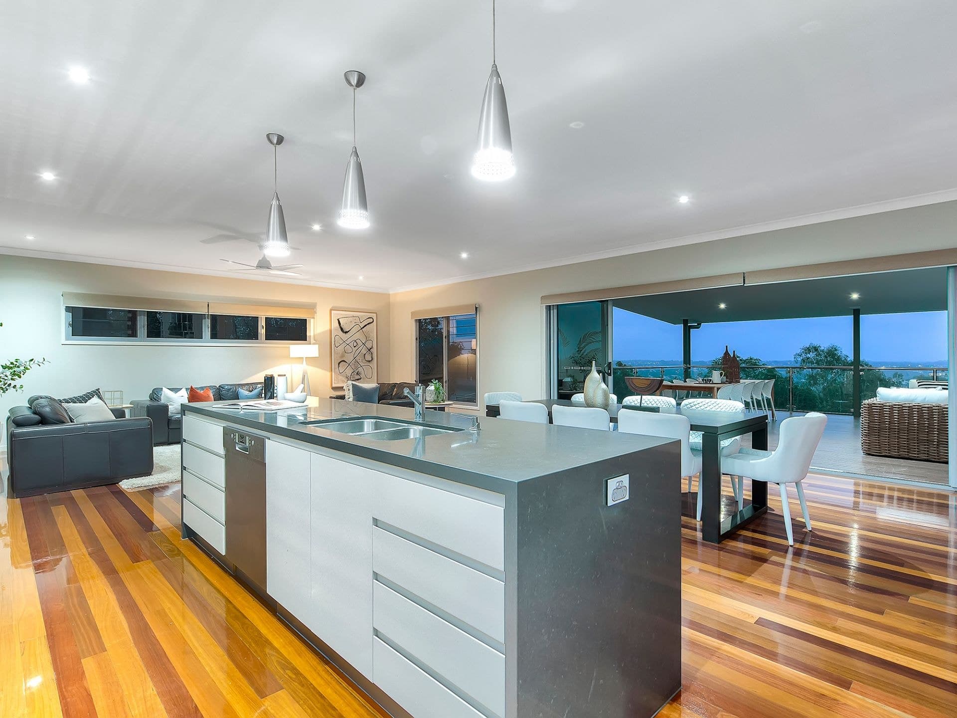 110 Gimba Street, MITCHELTON QLD, Mitchelton - Thumbnail 4