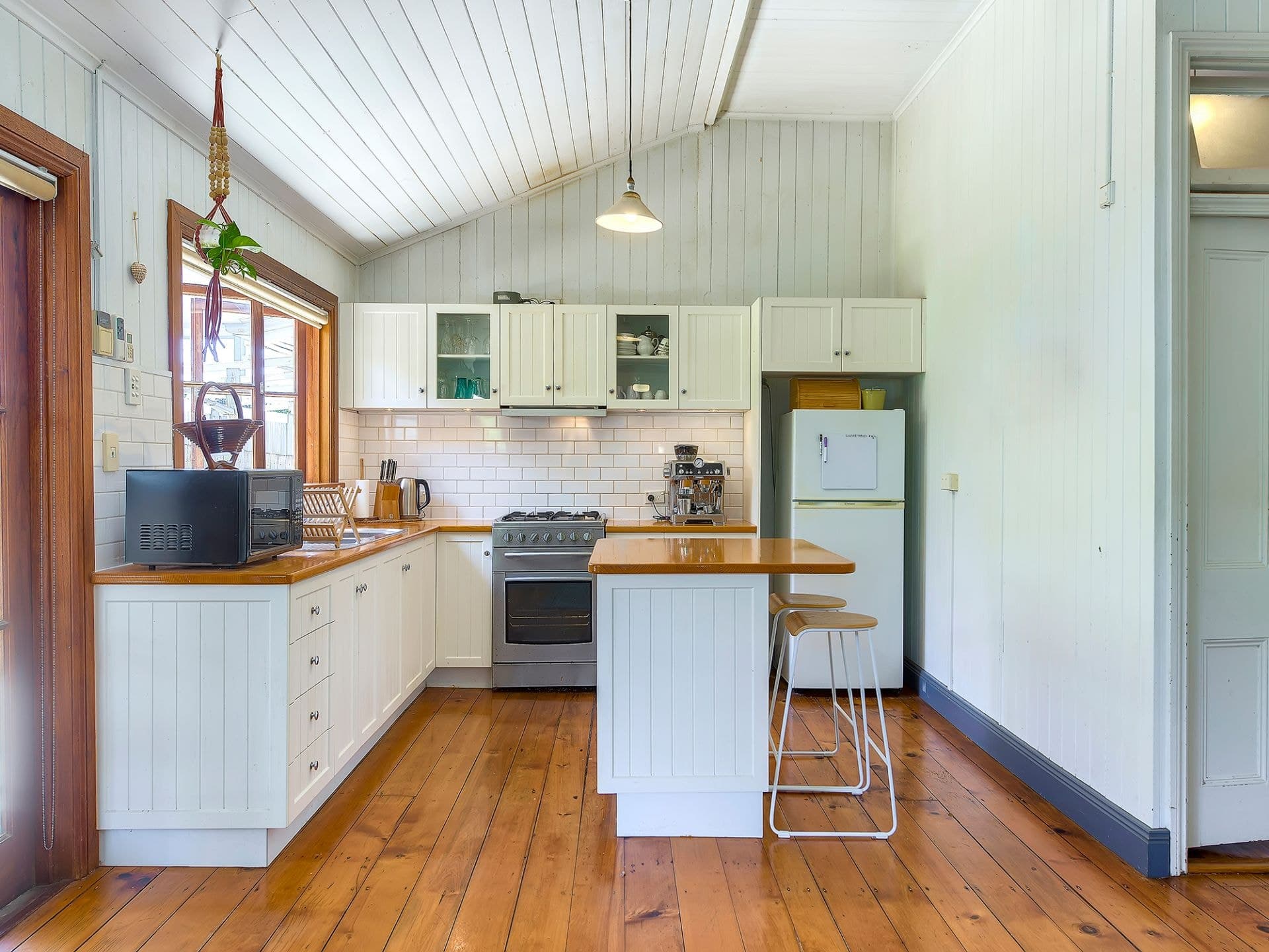 94 Sixth Avenue, WINDSOR QLD, Windsor - Thumbnail 6