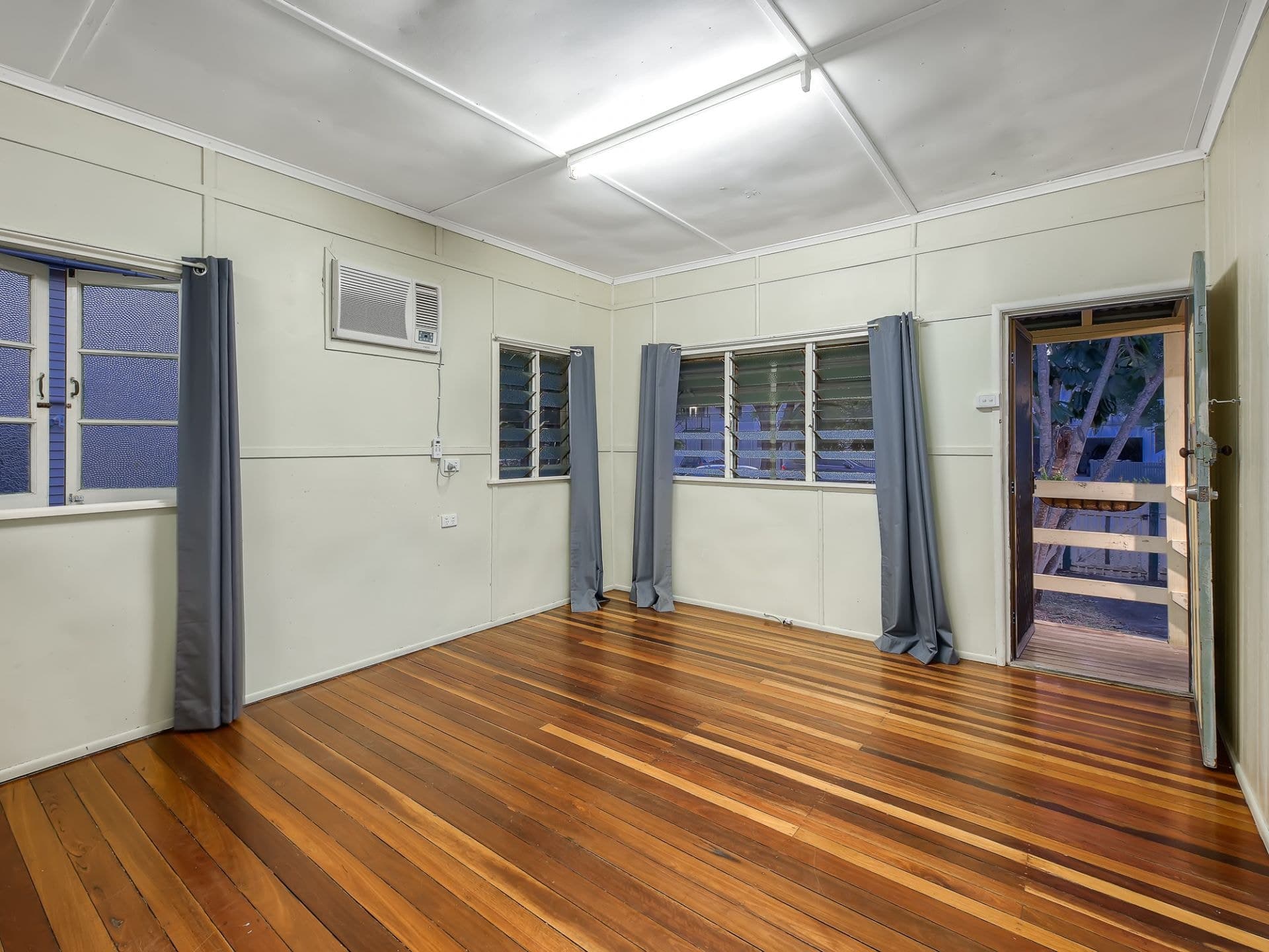 77 Pascoe Street, MITCHELTON QLD, Mitchelton - Thumbnail 7
