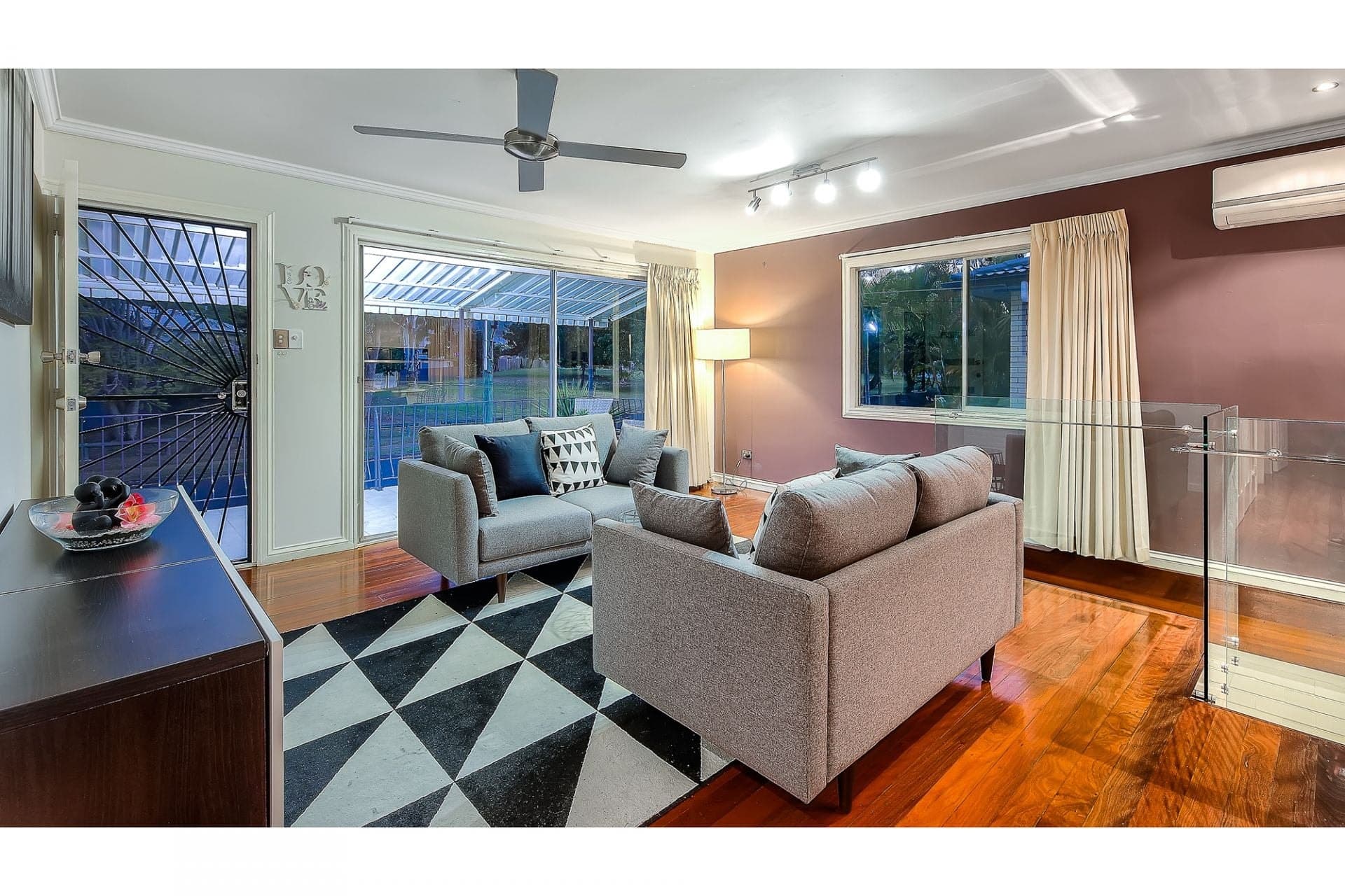 27 Silvertop Street, KEPERRA QLD, Keperra - Thumbnail 2
