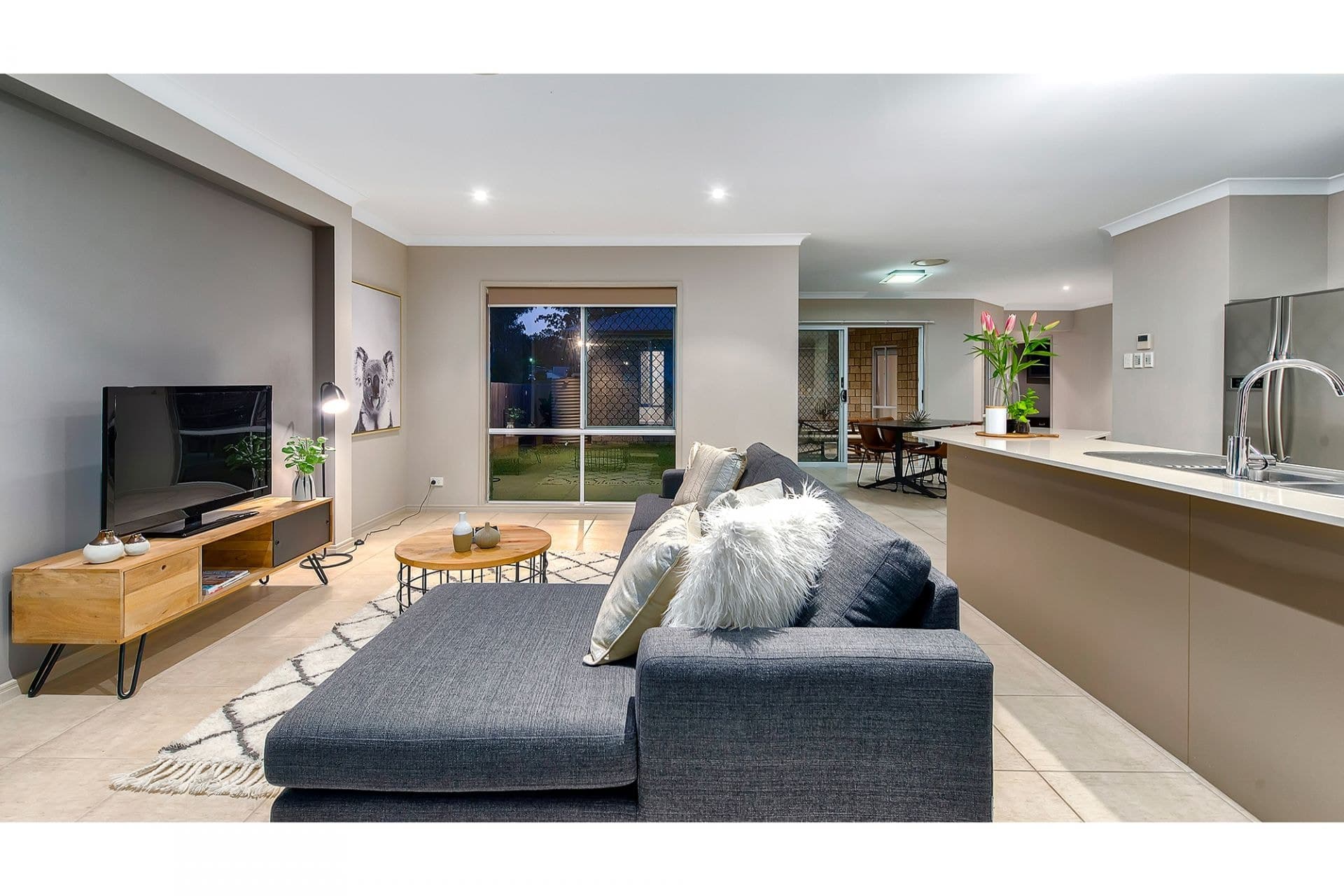 11 Ironbark Circuit, EVERTON HILLS QLD, Everton Hills - Thumbnail 4