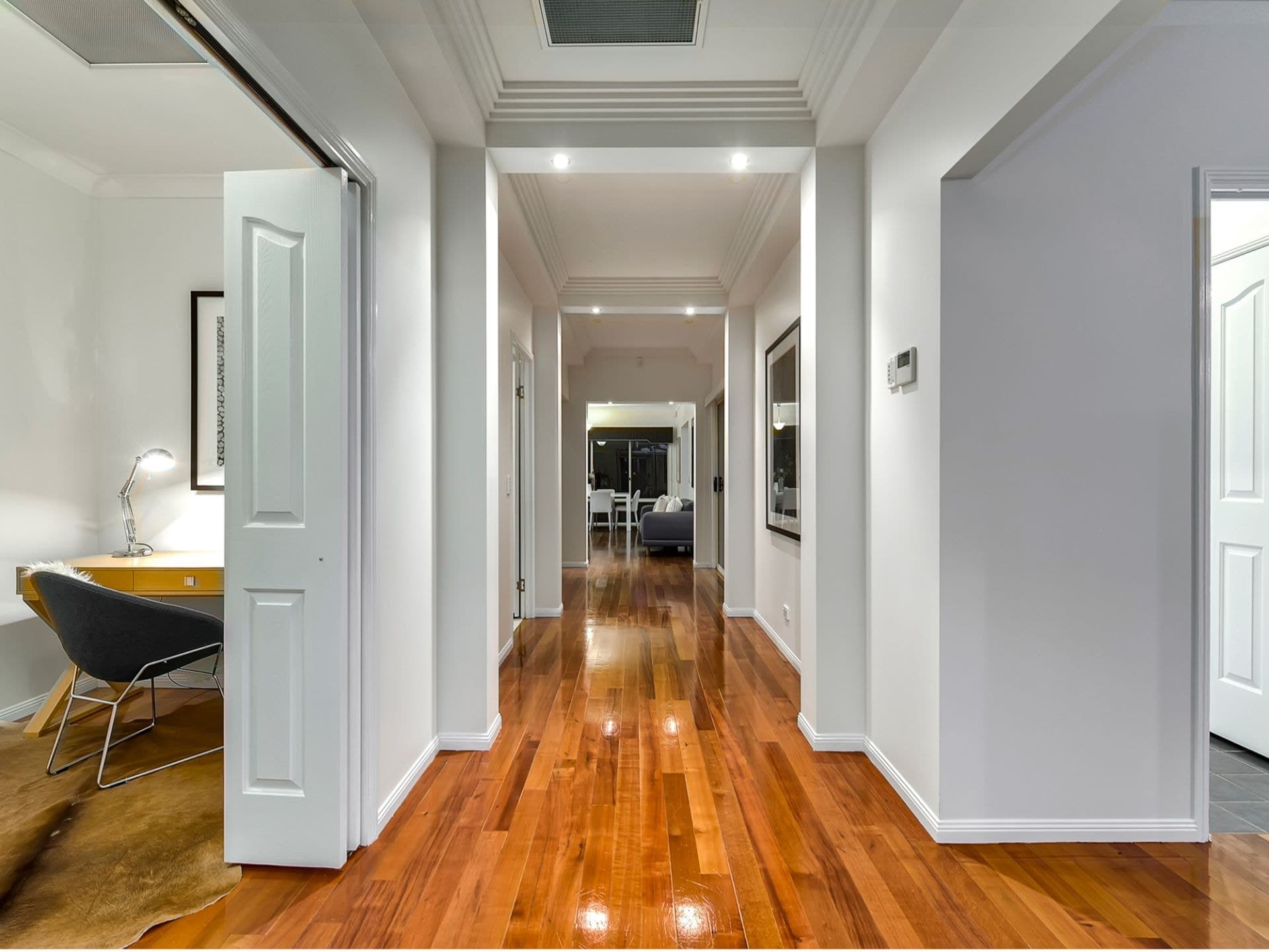 39 Lockrose Street, MITCHELTON QLD, Mitchelton - Thumbnail 3