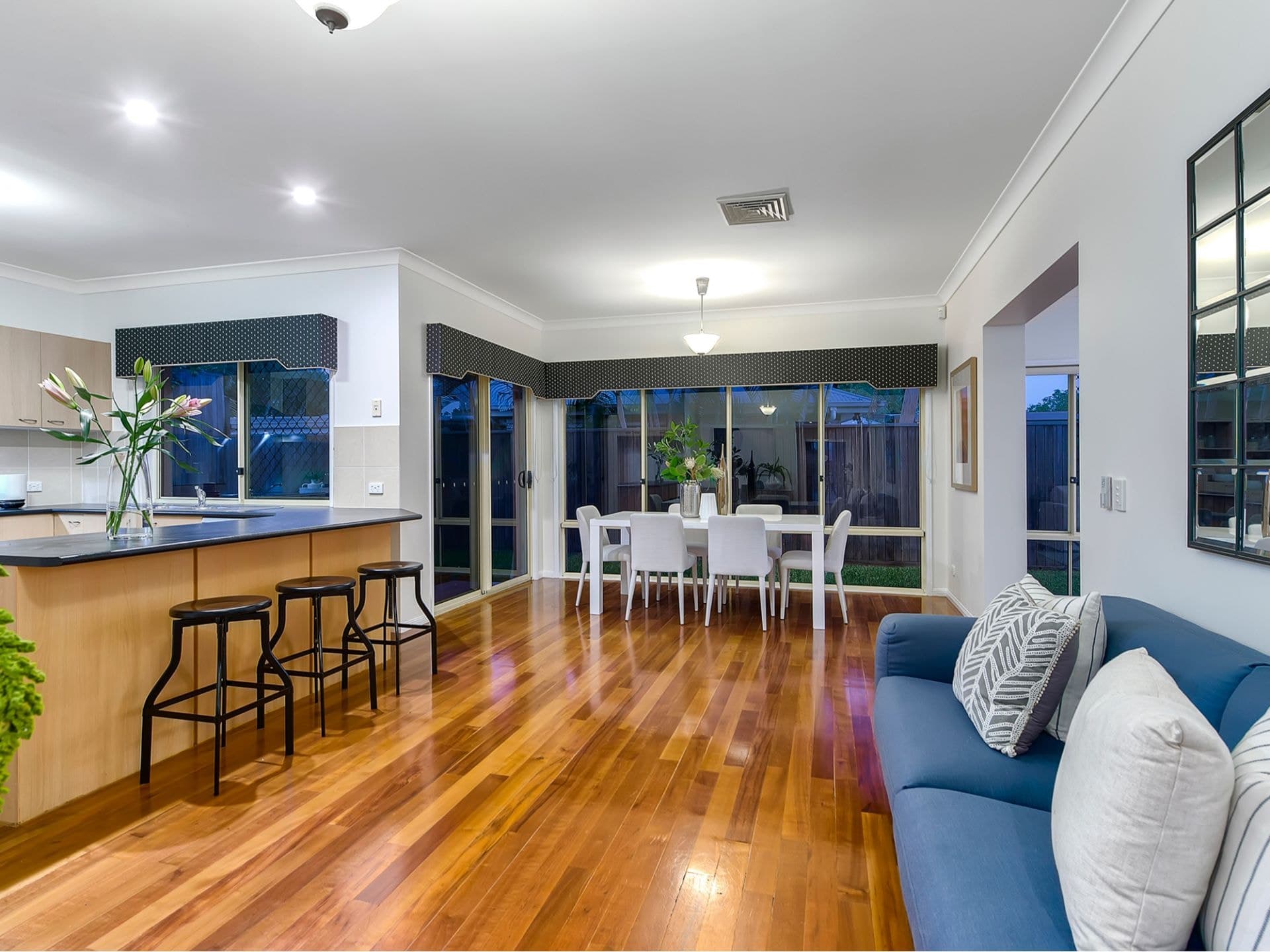 39 Lockrose Street, MITCHELTON QLD, Mitchelton - Thumbnail 5