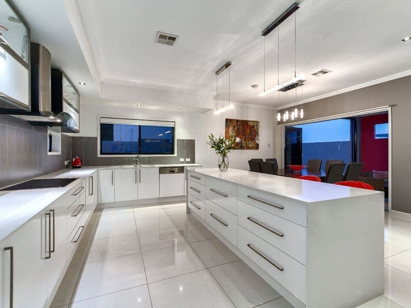 1 Woodhaven Place, MITCHELTON QLD, Mitchelton - Thumbnail 5