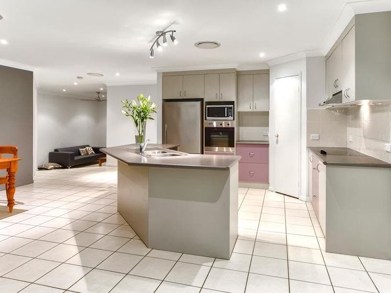 7 Belgenny Way, MITCHELTON QLD, Mitchelton - Thumbnail 3