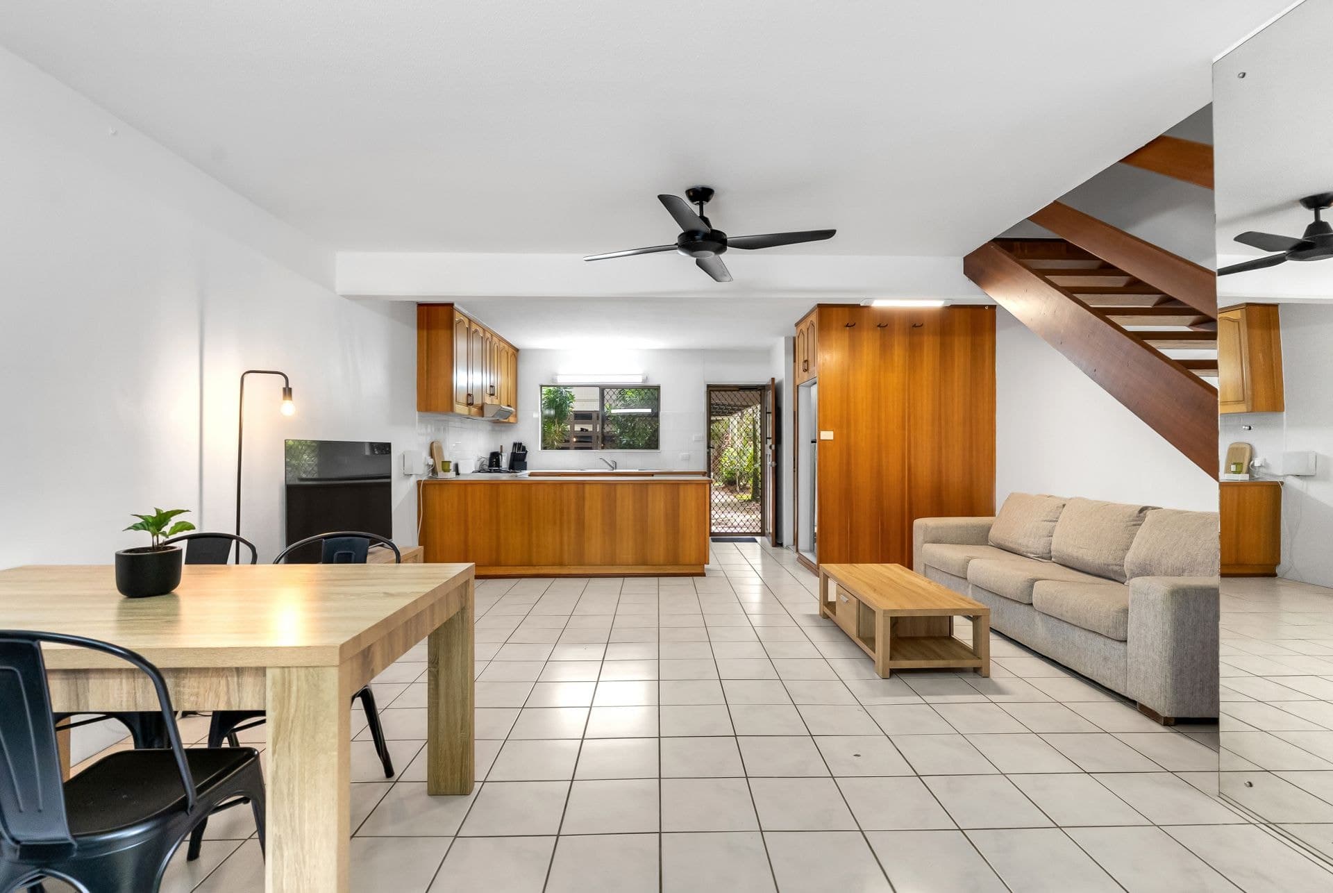 2/195 McLeod Street, Cairns North QLD, Cairns North - Thumbnail 4