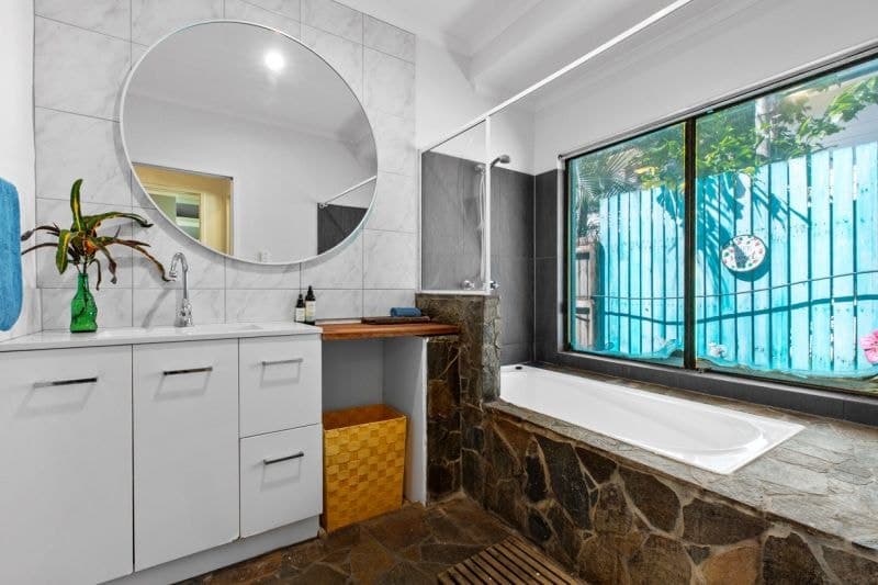 11 Sandra Close, Trinity Park QLD, Trinity Park - Thumbnail 6