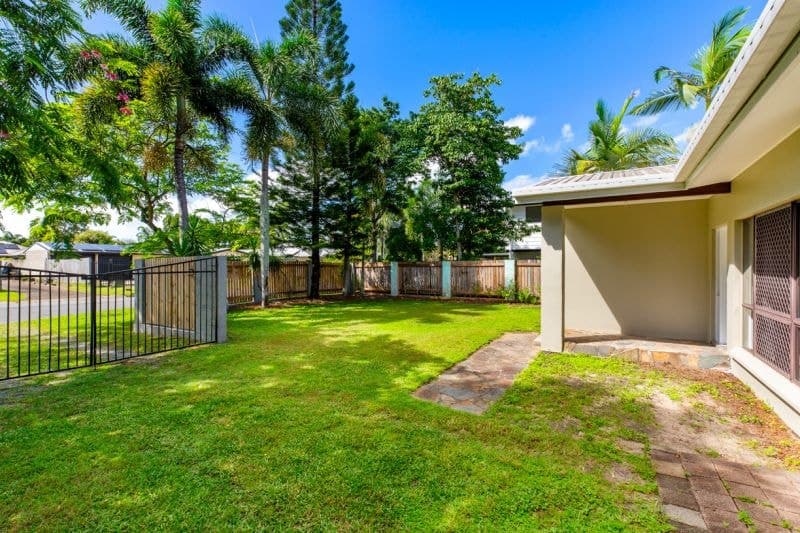 11 Sandra Close, Trinity Park QLD, Trinity Park - Thumbnail 8