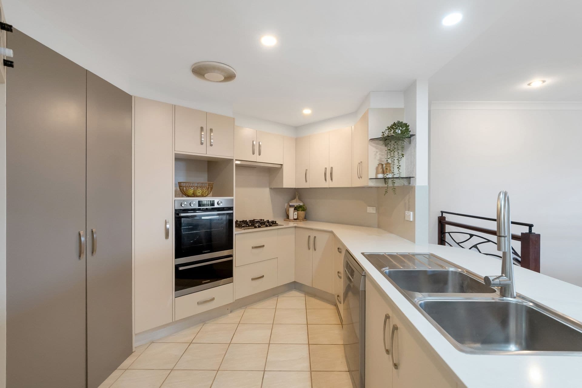 55 Daphne Drive, Redlynch QLD, Redlynch - Thumbnail 7