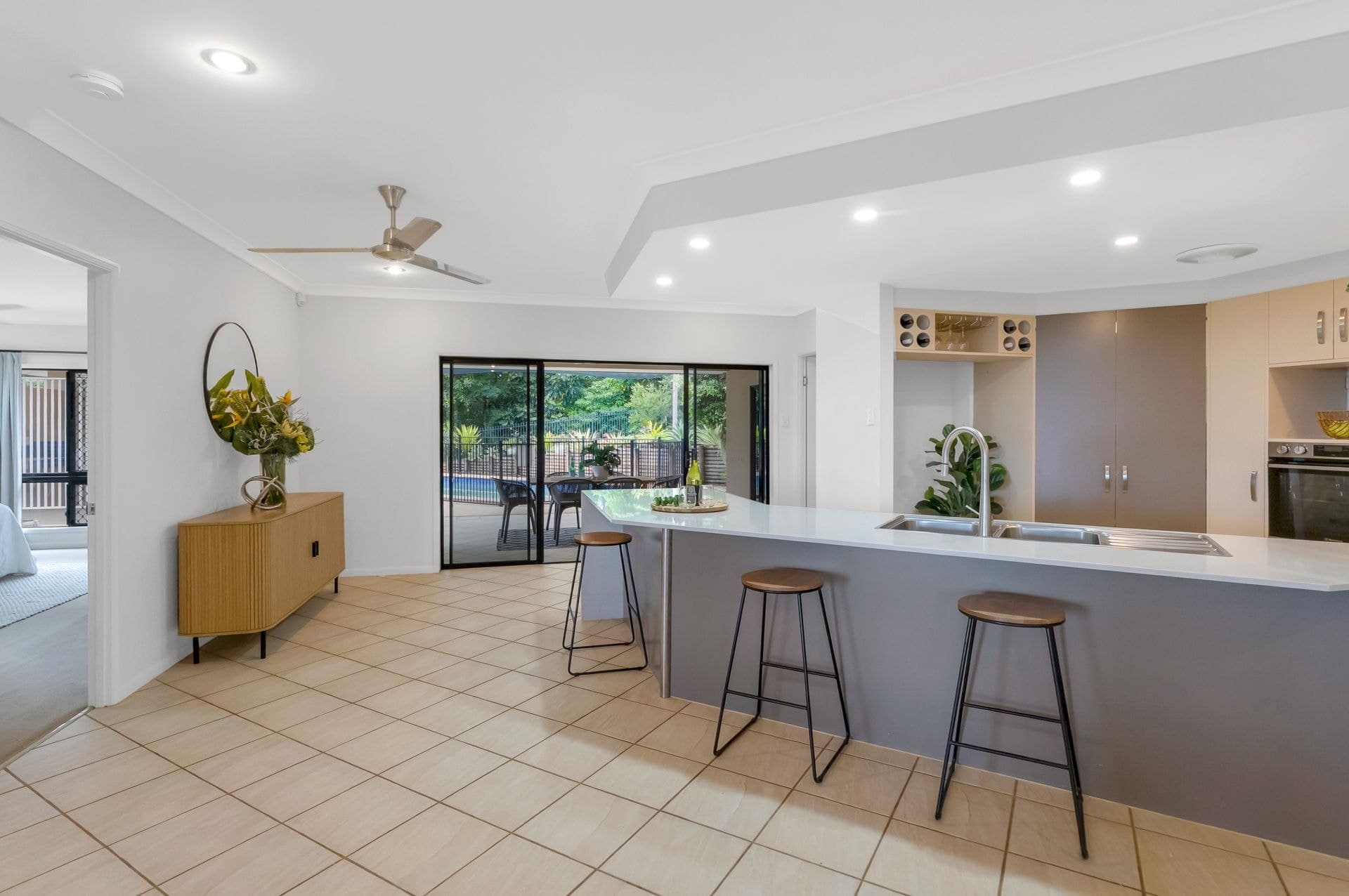 55 Daphne Drive, Redlynch QLD, Redlynch - Thumbnail 8