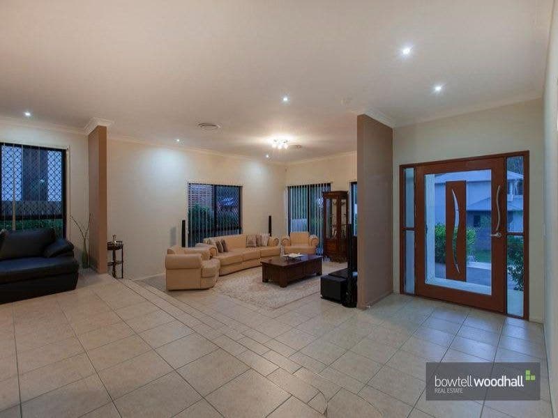 23 Balnaves Place, MITCHELTON QLD, Mitchelton - Thumbnail 5