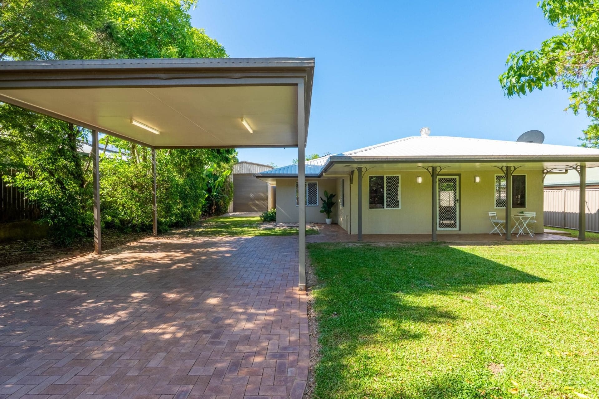 6 Robson Street, Kanimbla QLD, Kanimbla - Thumbnail 2