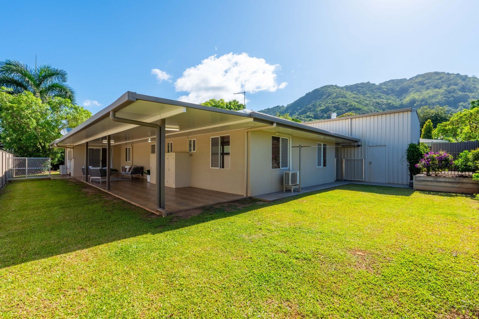 6 Robson Street, Kanimbla QLD, Kanimbla - Thumbnail 8