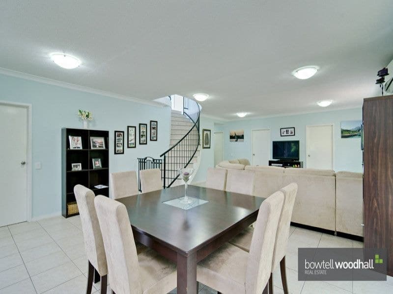 87 Glen Holm Street, MITCHELTON QLD, Mitchelton - Thumbnail 5
