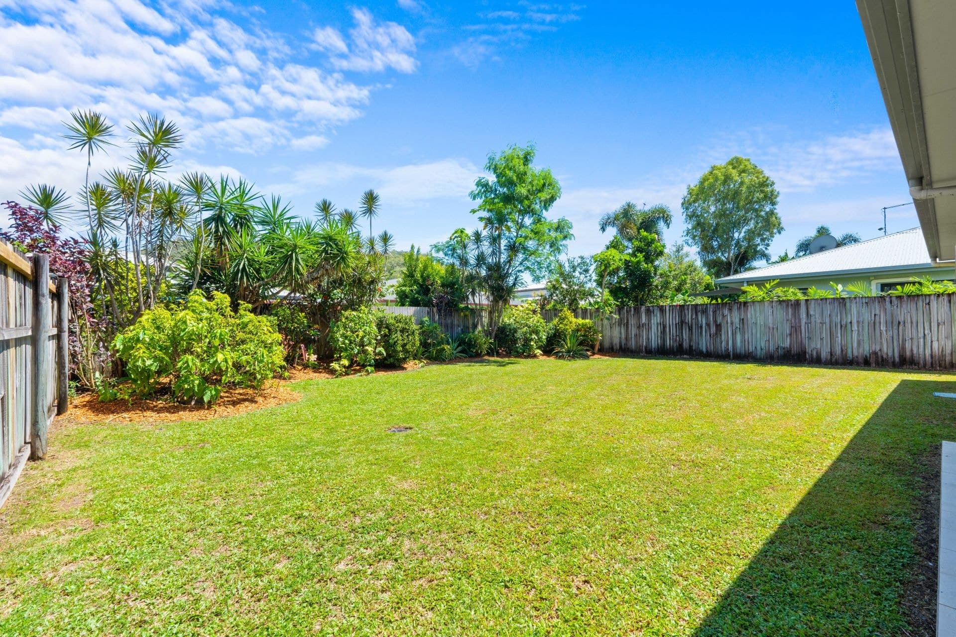 24 Reed Road, Trinity Beach QLD, Trinity Beach - Thumbnail 3