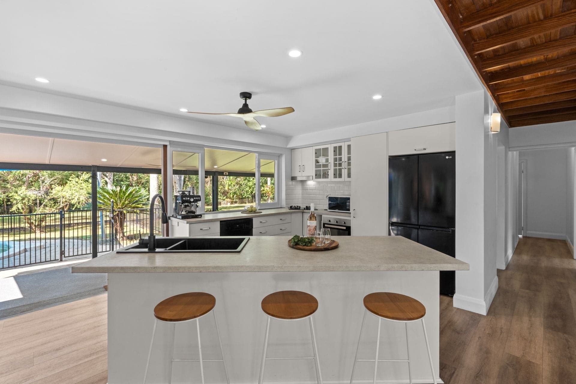 14-16 Nicholas Street, Clifton Beach QLD, Clifton Beach - Thumbnail 3