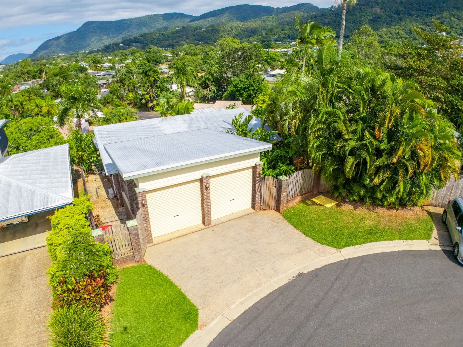 17 Andrea Close, Mooroobool QLD, Mooroobool - Image 1