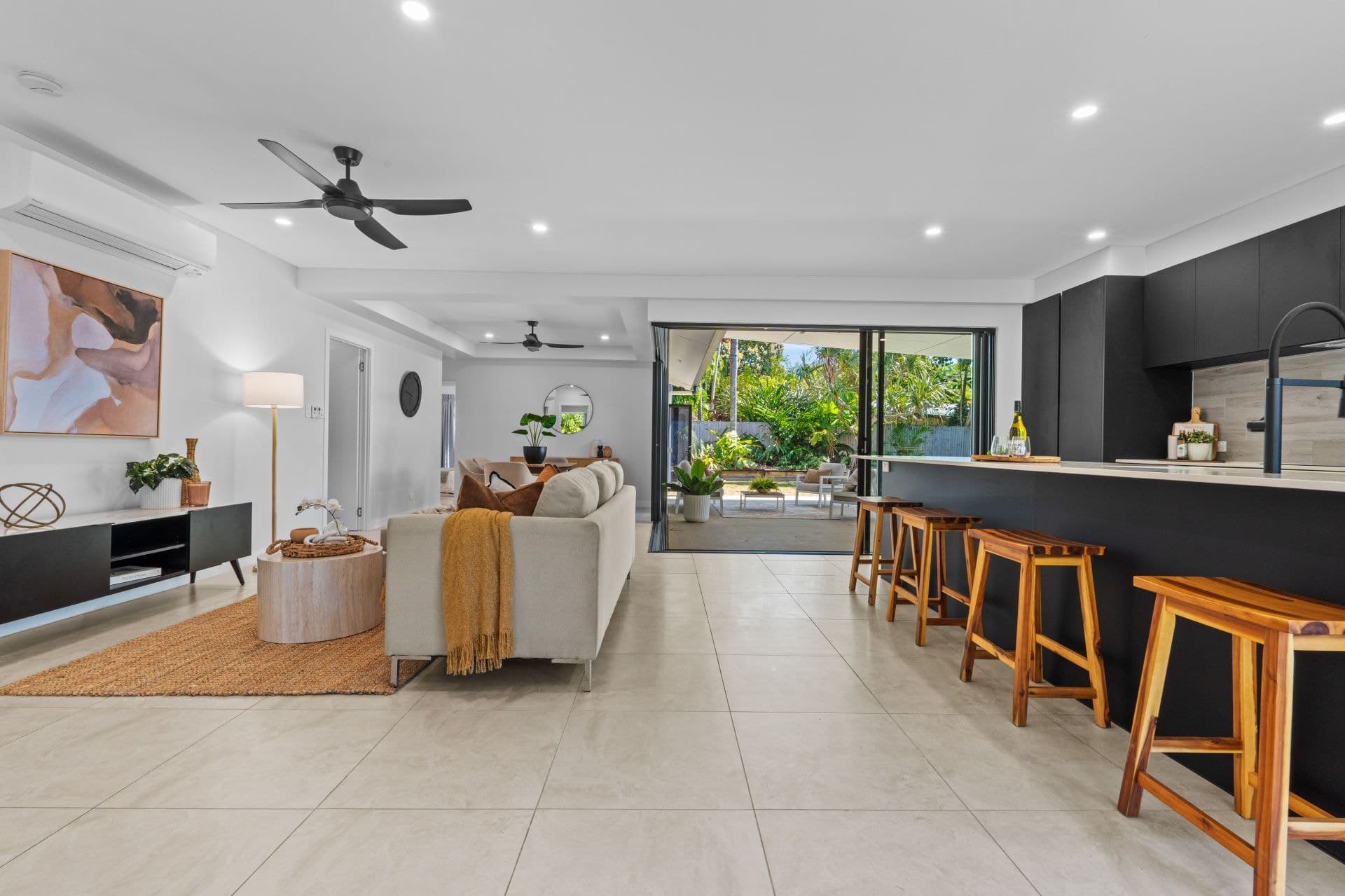 16 Albatross Street, Kewarra Beach QLD, Kewarra Beach - Thumbnail 4