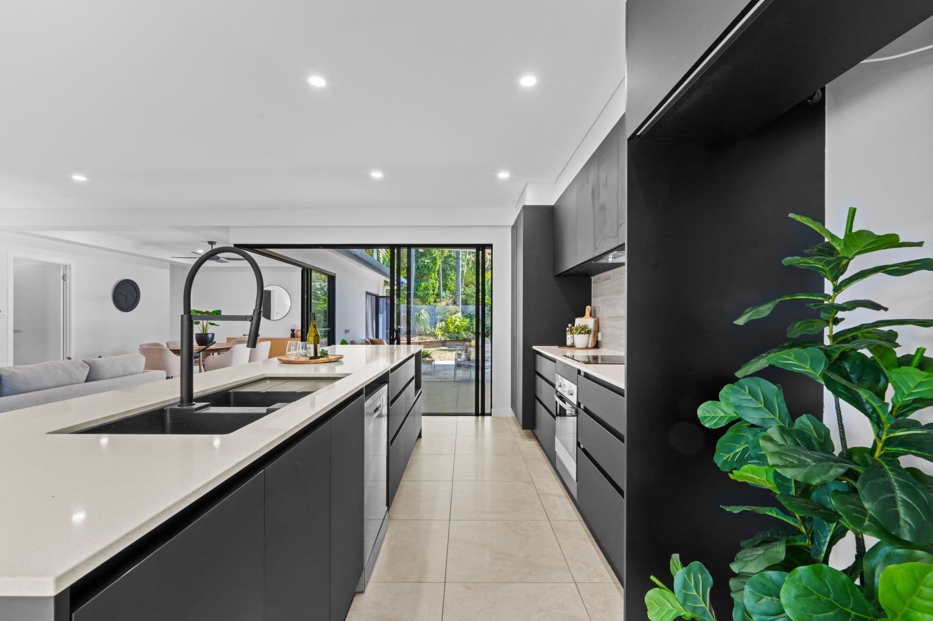16 Albatross Street, Kewarra Beach QLD, Kewarra Beach - Thumbnail 8