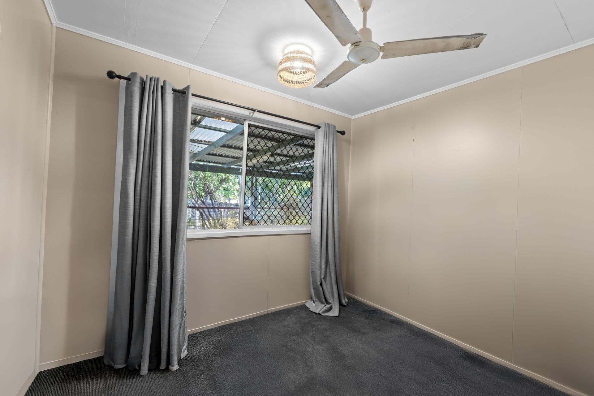 2 Witney Street, Manoora QLD, Manoora - Thumbnail 8
