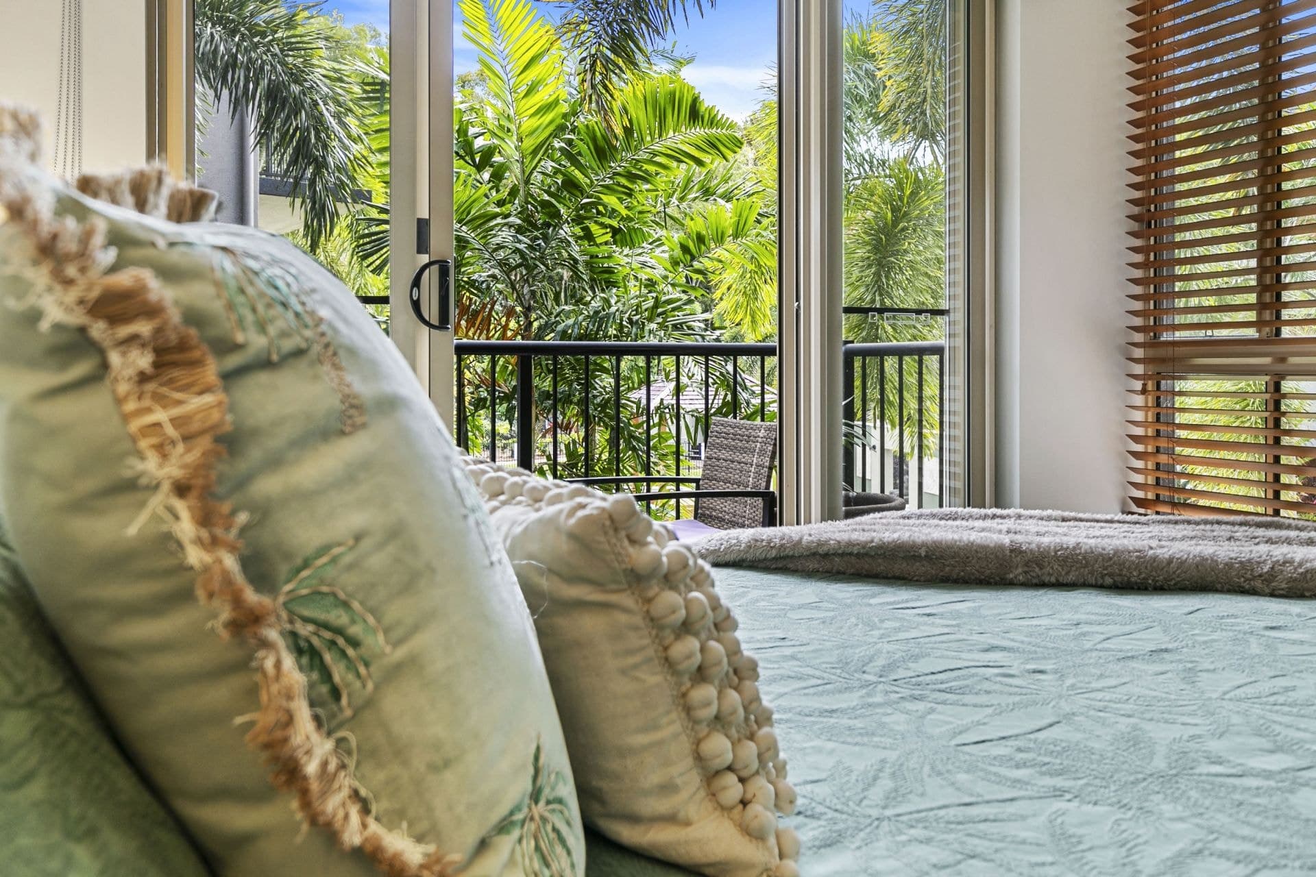 2404/22-26 Clifton Road, Clifton Beach QLD, Clifton Beach - Thumbnail 5
