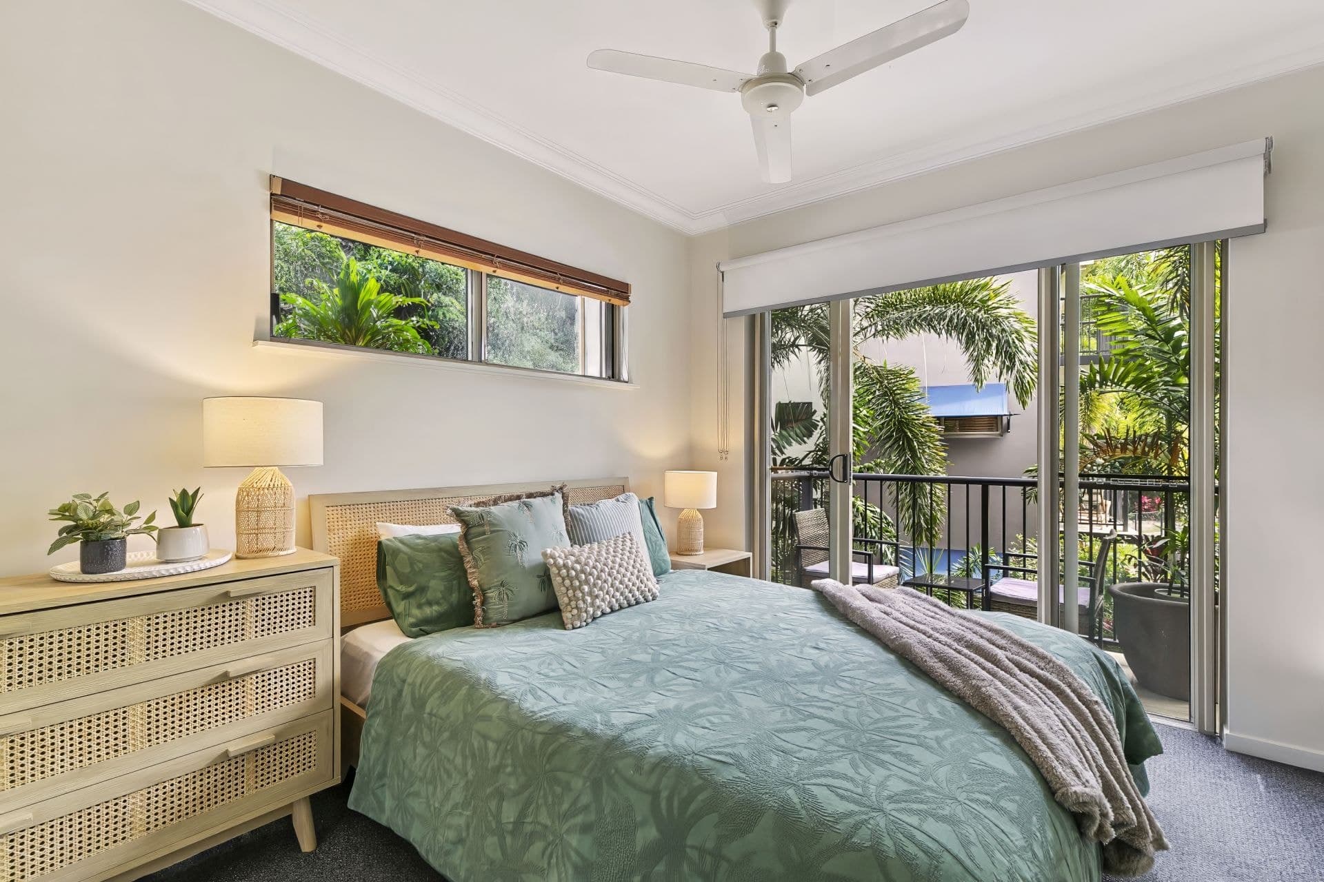 2404/22-26 Clifton Road, Clifton Beach QLD, Clifton Beach - Thumbnail 7