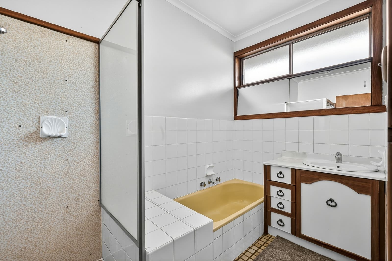 27 Willow Crescent, BELL PARK, Bell Park - Thumbnail 8