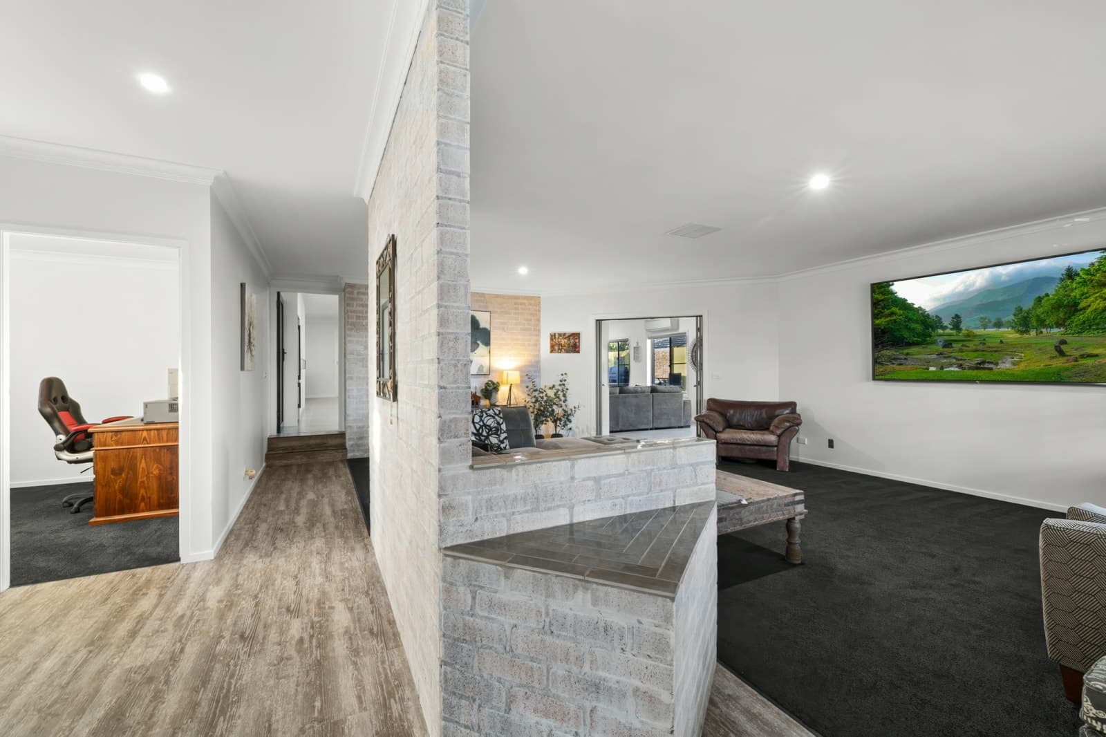 18 Overlanders Way, TAMWORTH, Tamworth - Thumbnail 6