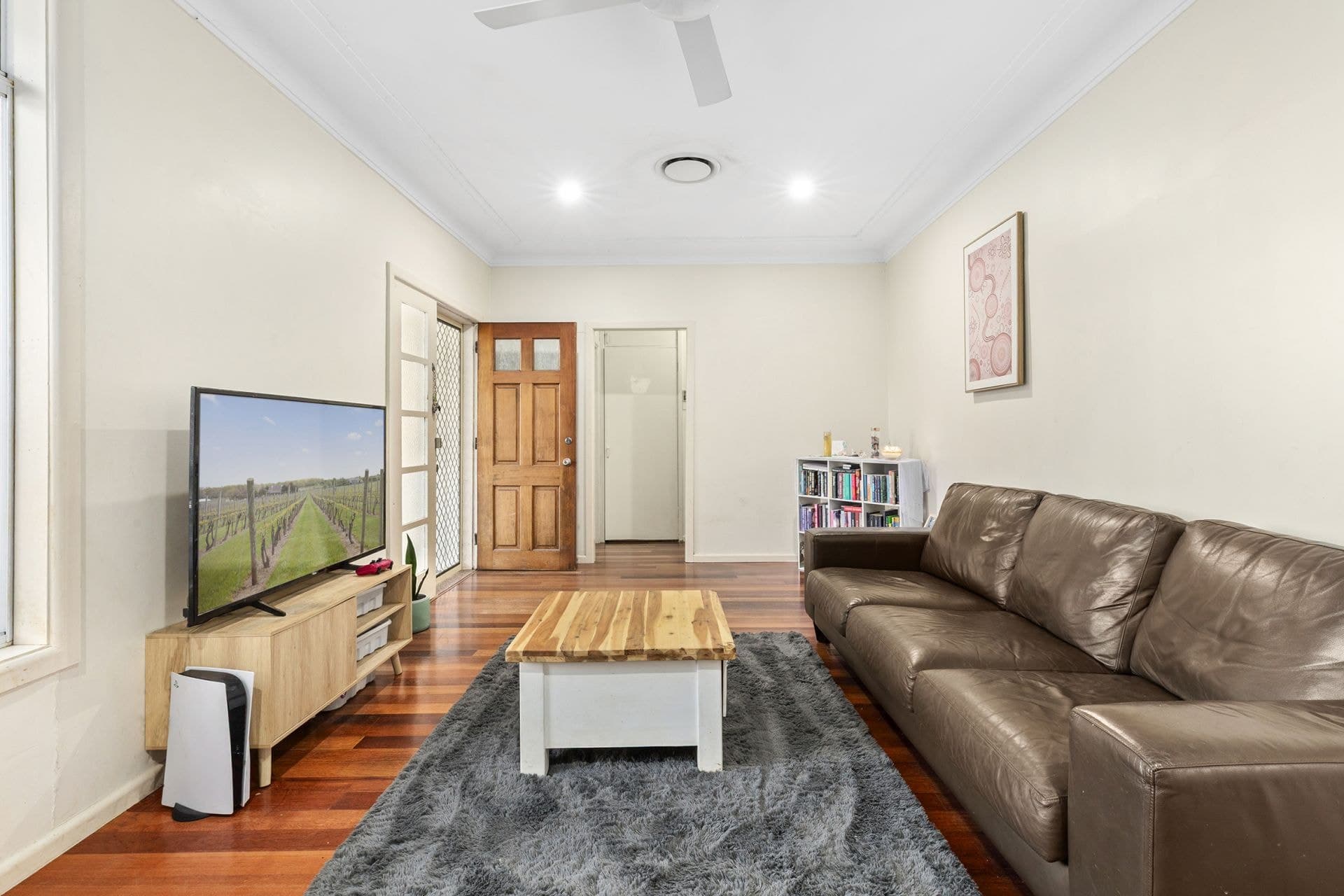 12 Oldfield Road Seven Hills NSW, Seven Hills - Thumbnail 2
