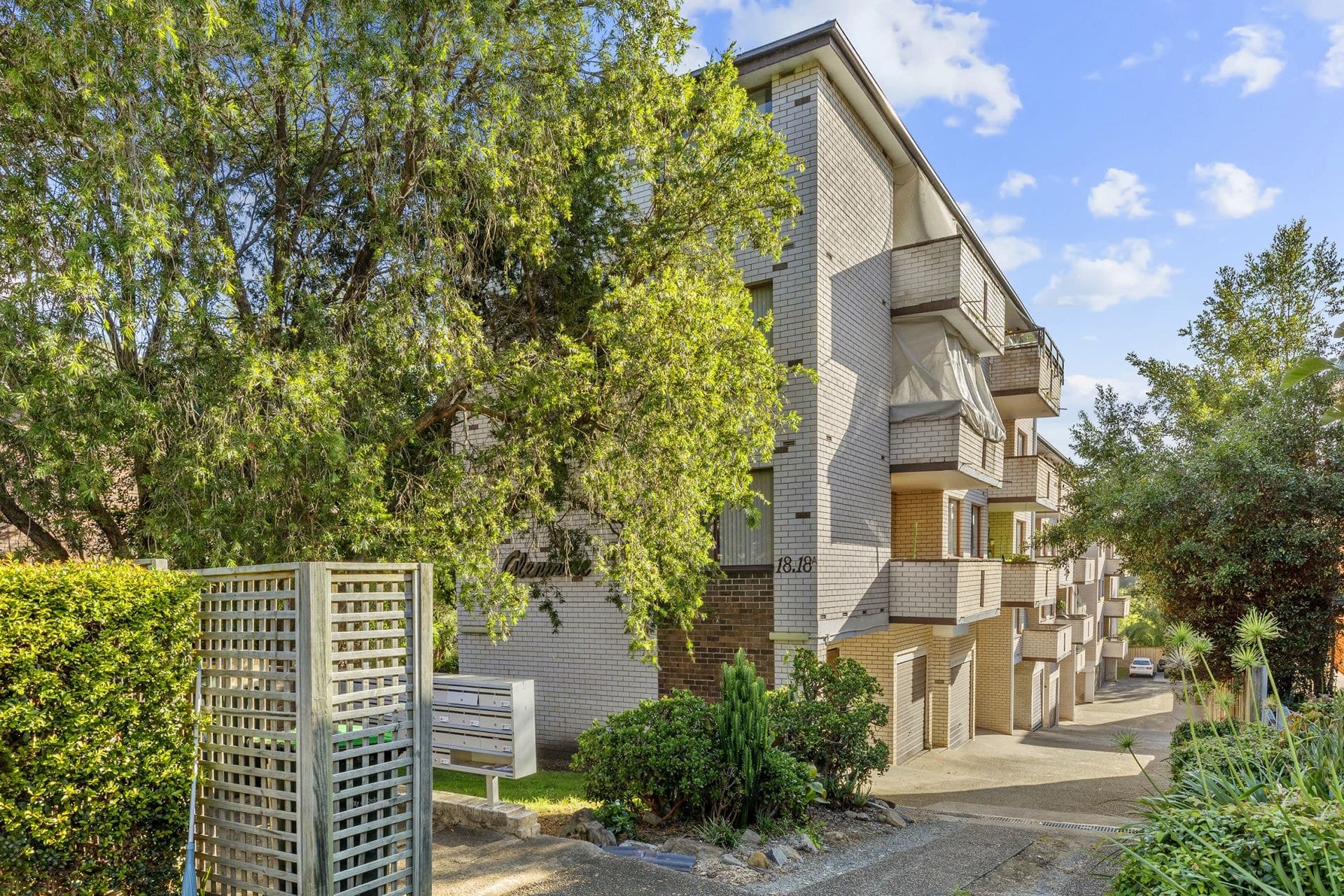 17/18-18A Meadow Crescent Meadowbank NSW, Meadowbank - Image 1