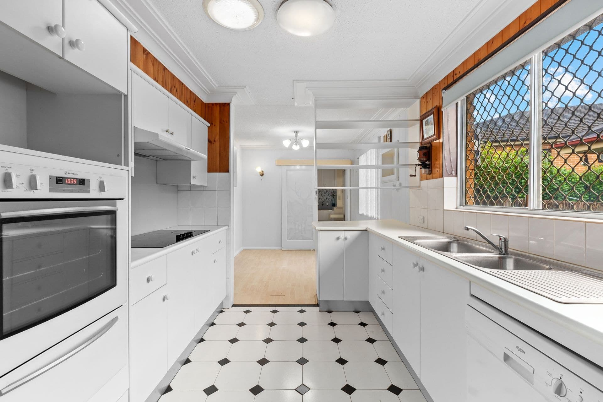 20 Lyle Street Ryde NSW, Ryde - Thumbnail 2