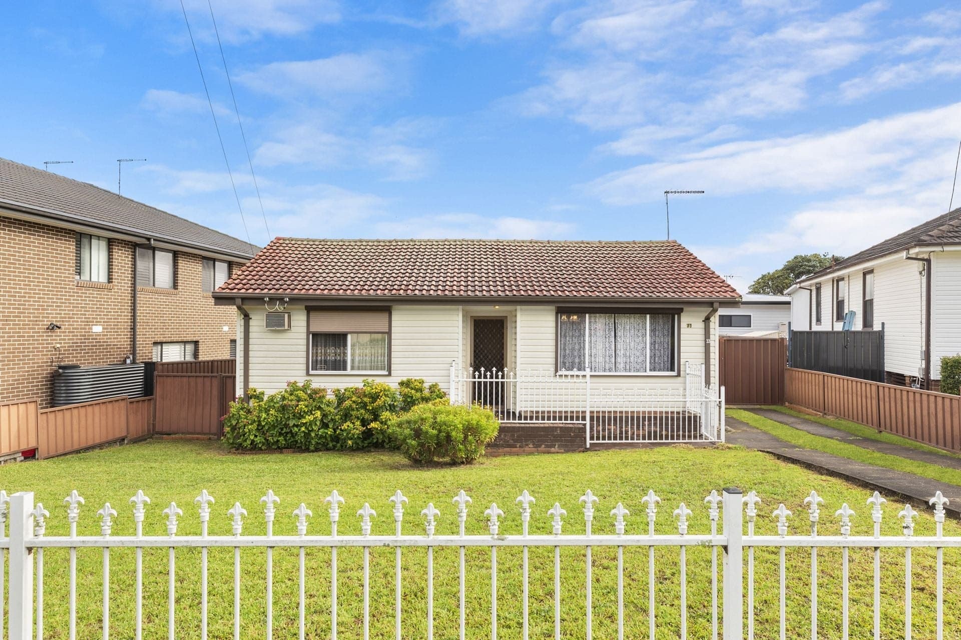 33 Oxley Street Lalor Park NSW, Lalor Park - Image 1