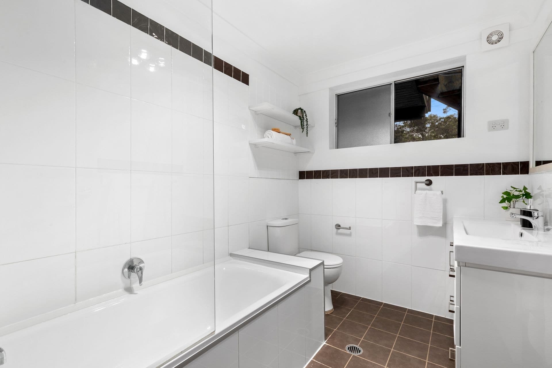 26 Dodson Crescent Winston Hills NSW, Winston Hills - Thumbnail 4