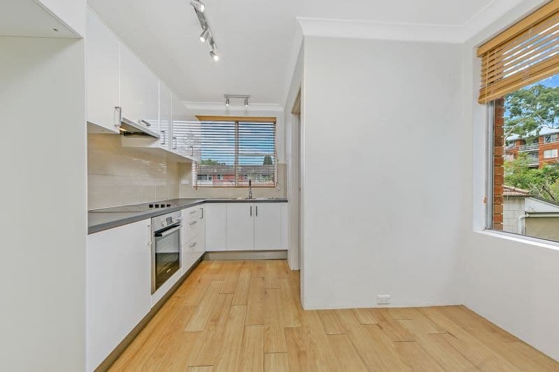 3/30-32 Meadow Crescent Meadowbank NSW, Meadowbank - Thumbnail 2