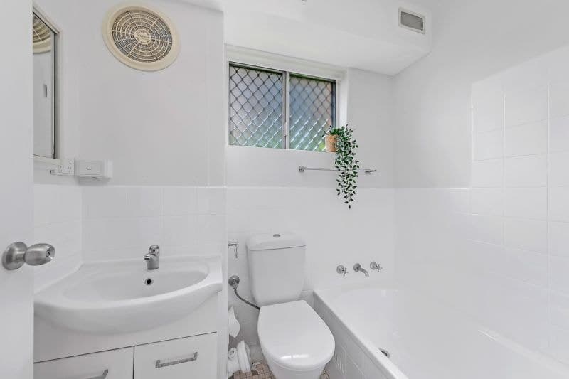 2/20 Meadow Crescent Meadowbank NSW, Meadowbank - Thumbnail 8