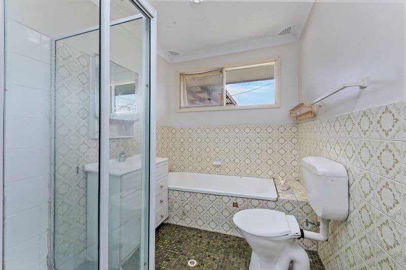 5 Greenmeadows Crescent Toongabbie NSW, Toongabbie - Thumbnail 3