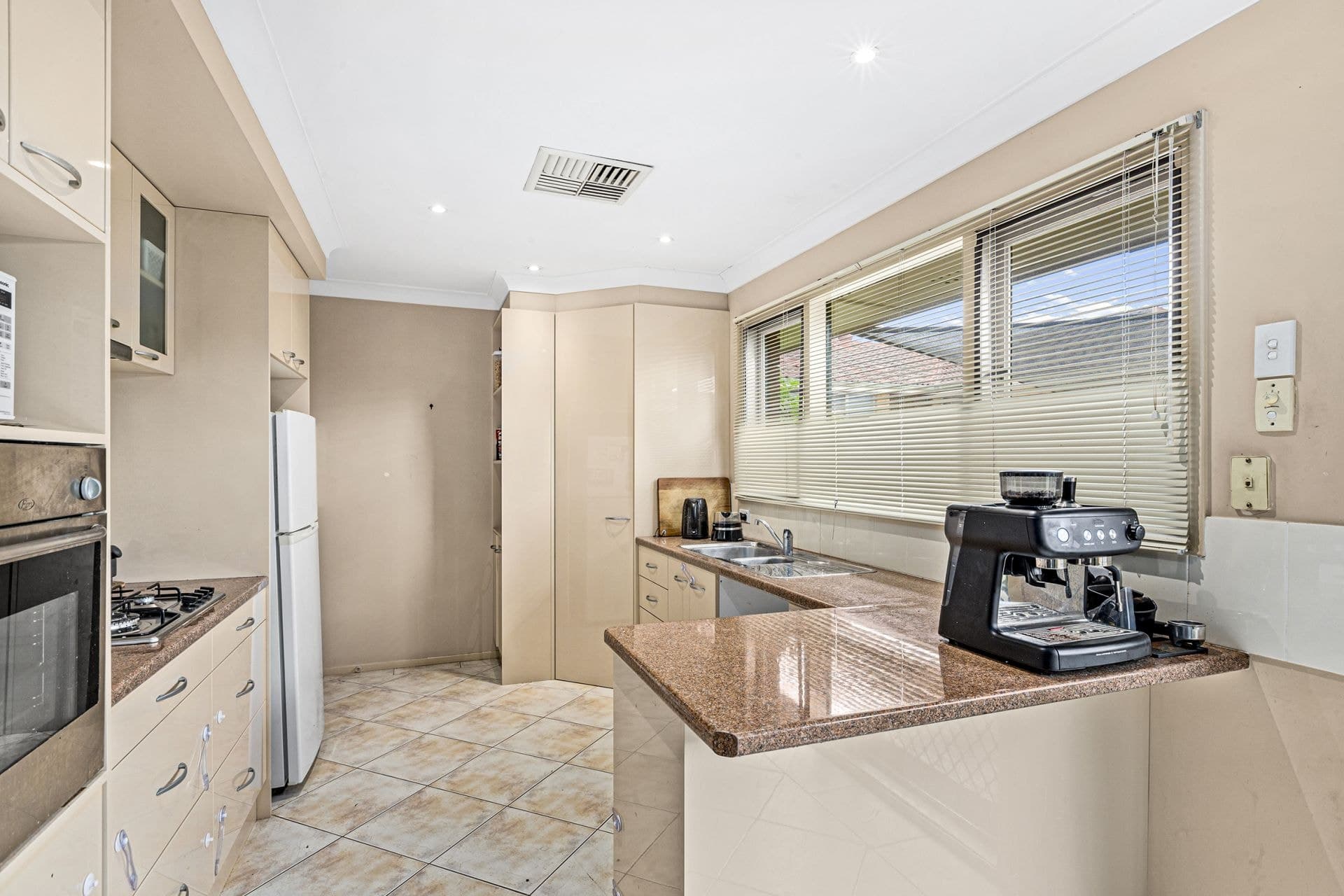 38 Jupiter Street Winston Hills NSW, Winston Hills - Thumbnail 4