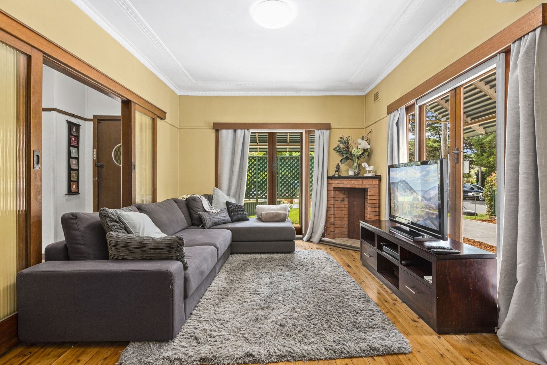 6 Toni Crescent Ryde NSW, Ryde - Thumbnail 2