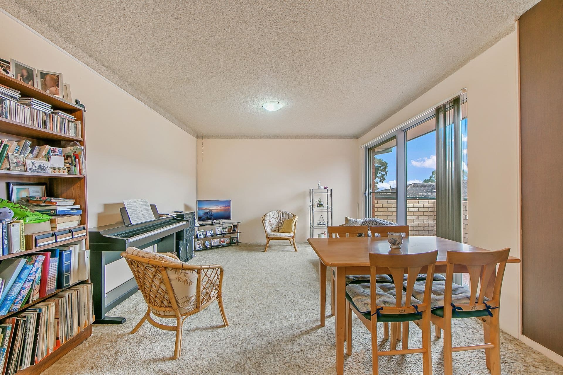 Meadowbank, Meadowbank - Image 1