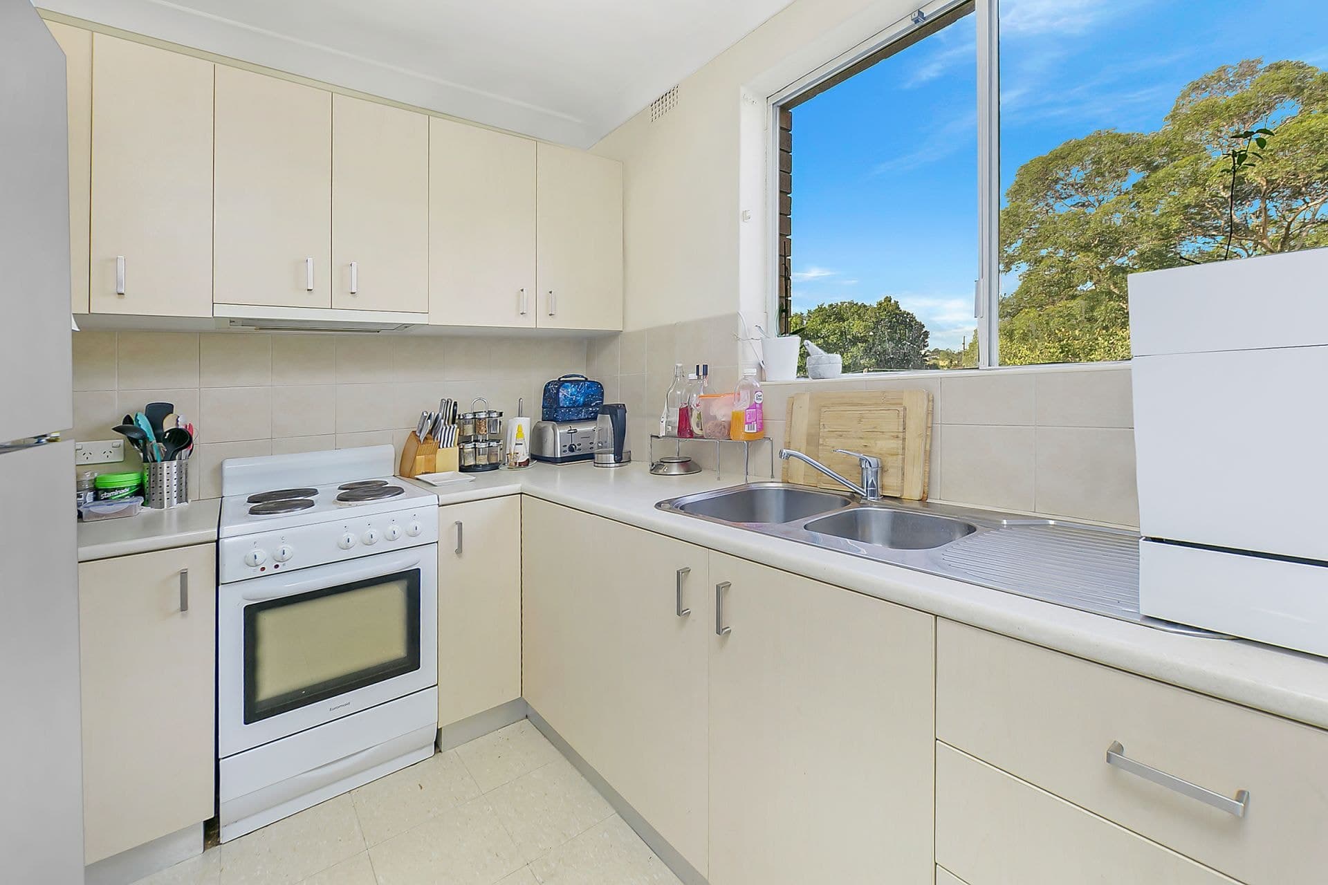 8/5 Maxim Street West Ryde NSW, West Ryde - Thumbnail 2