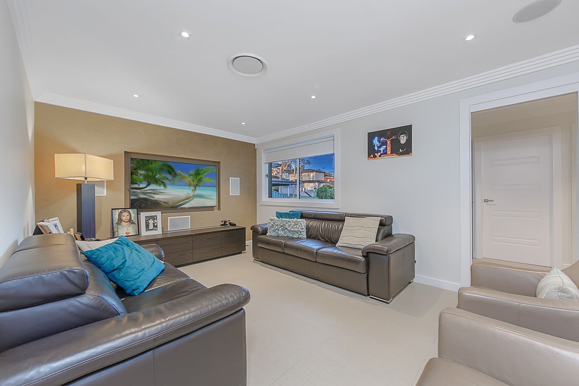 8 Dornoch Street Winston Hills NSW, Winston Hills - Thumbnail 2