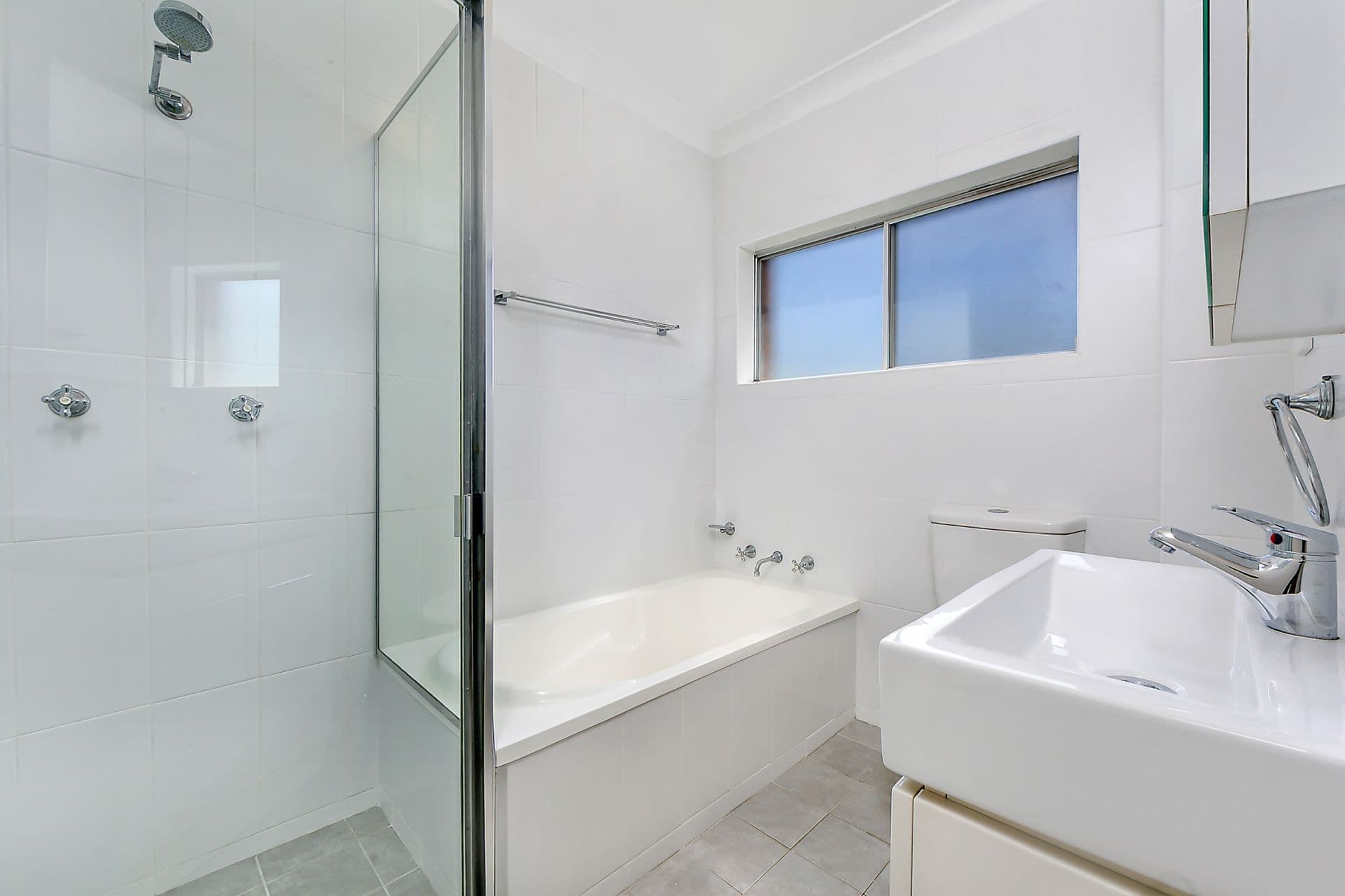8/30-32 Meadow Crescent Meadowbank NSW, Meadowbank - Thumbnail 5