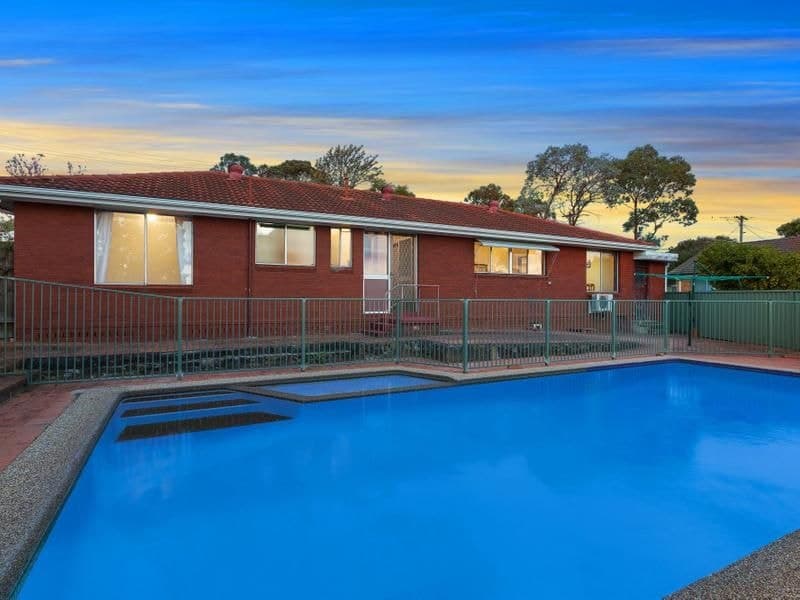 8 McMillan Avenue WINSTON HILLS NSW, Winston Hills - Thumbnail 2