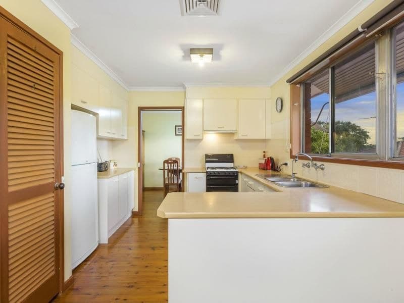 8 McMillan Avenue WINSTON HILLS NSW, Winston Hills - Thumbnail 5