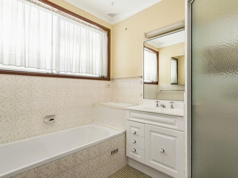 12 Ulandi Place WINSTON HILLS NSW, Winston Hills - Thumbnail 5