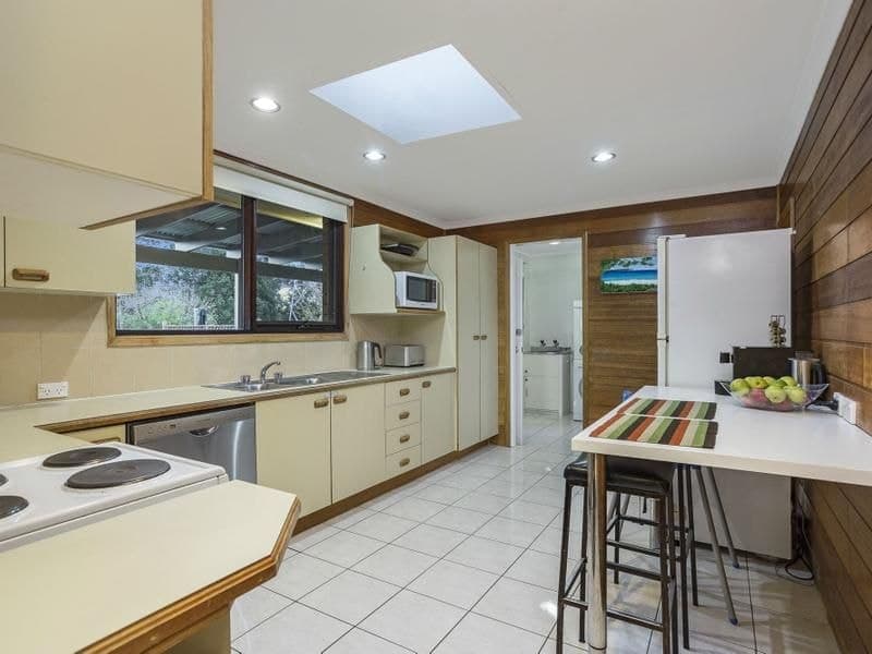 25 Goodacre Avenue WINSTON HILLS NSW, Winston Hills - Thumbnail 3
