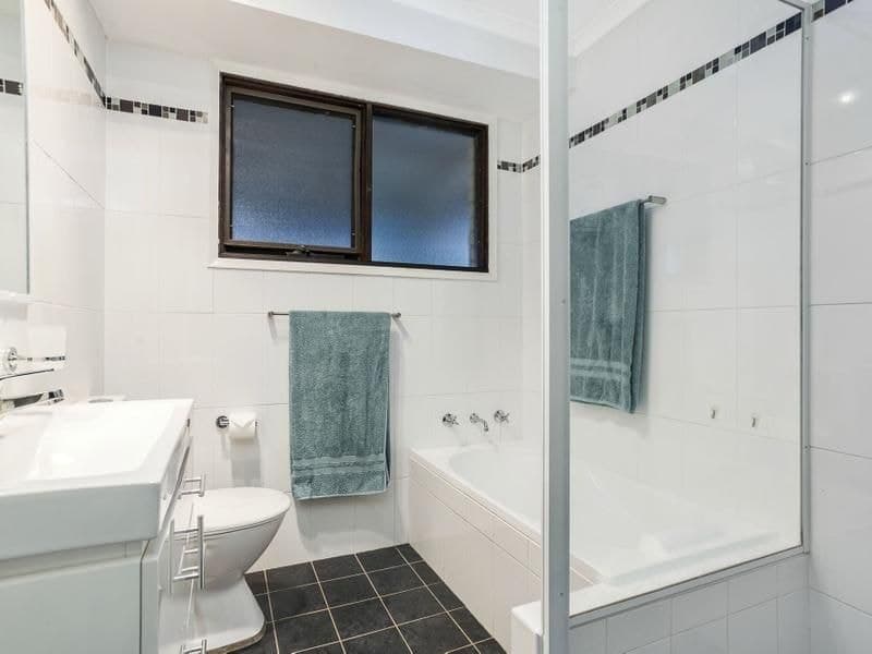 25 Goodacre Avenue WINSTON HILLS NSW, Winston Hills - Thumbnail 4