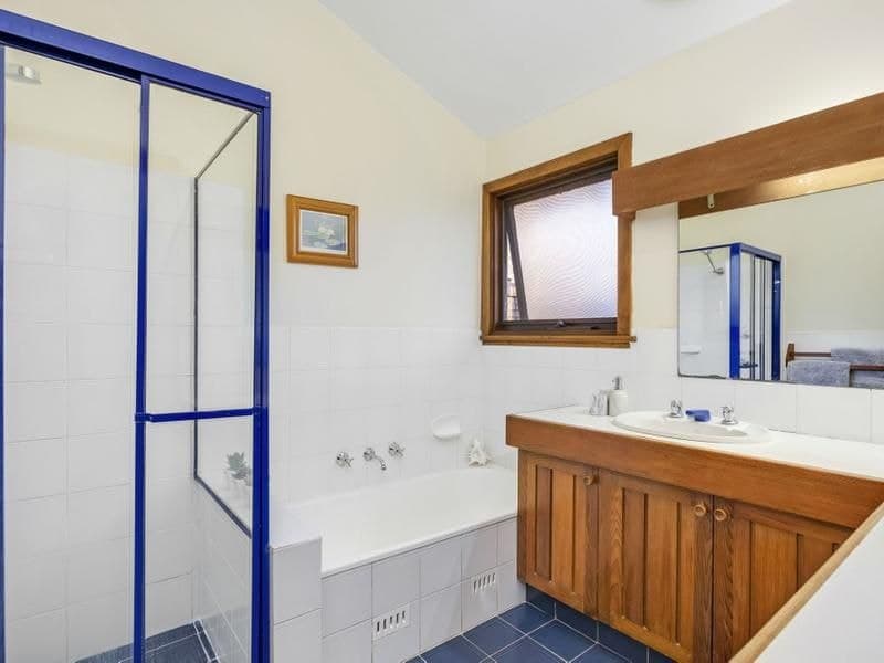 29 Chiltern Crescent CASTLE HILL NSW, Castle Hill - Thumbnail 7