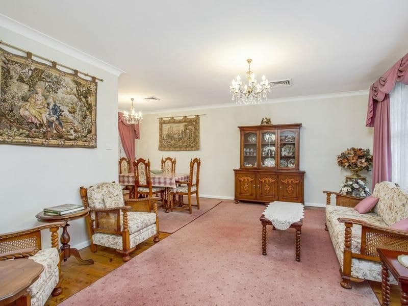 8 Bundilla Avenue WINSTON HILLS NSW, Winston Hills - Thumbnail 2