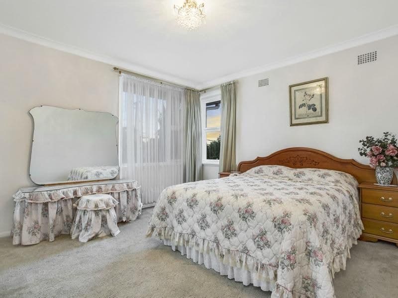 8 Bundilla Avenue WINSTON HILLS NSW, Winston Hills - Thumbnail 4